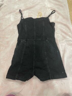 Volcom Black Denim Short Romper Cruz Control with Pockets Size M, 8